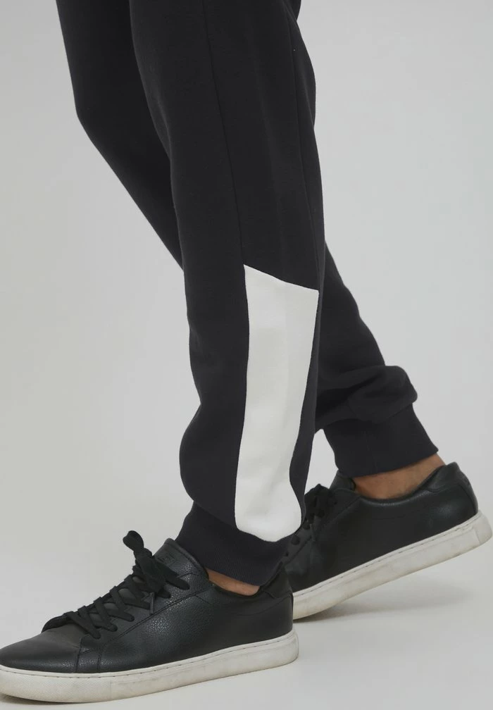 Remise ❤️ Blend BHNEVEN - Pantalon De Survêtement - Black 👏 – Image 4