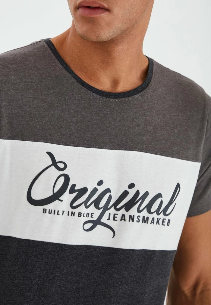 Coupon 🔔 Blend T-shirt Imprimé - Charcoal 😍 – Image 4