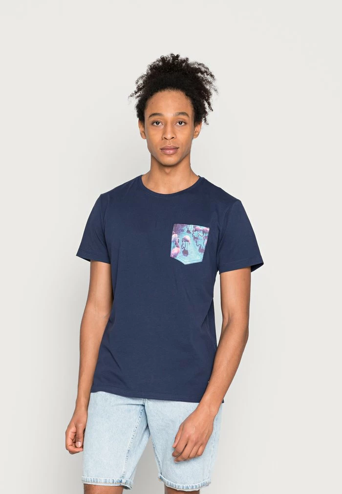 Offres ✔️ Blend TEE - T-shirt Imprimé -👗 Dress Blues 🎁