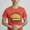 Acheter 🤩 Blend CALIFO - T-shirt Imprimé - Coral Sea Red 🔔