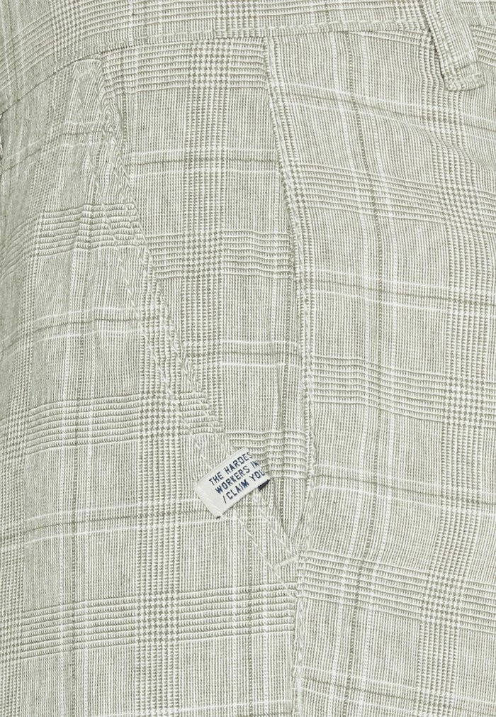 Sortie 🔔 Blend Short - Oil Green 🎁 – Image 3