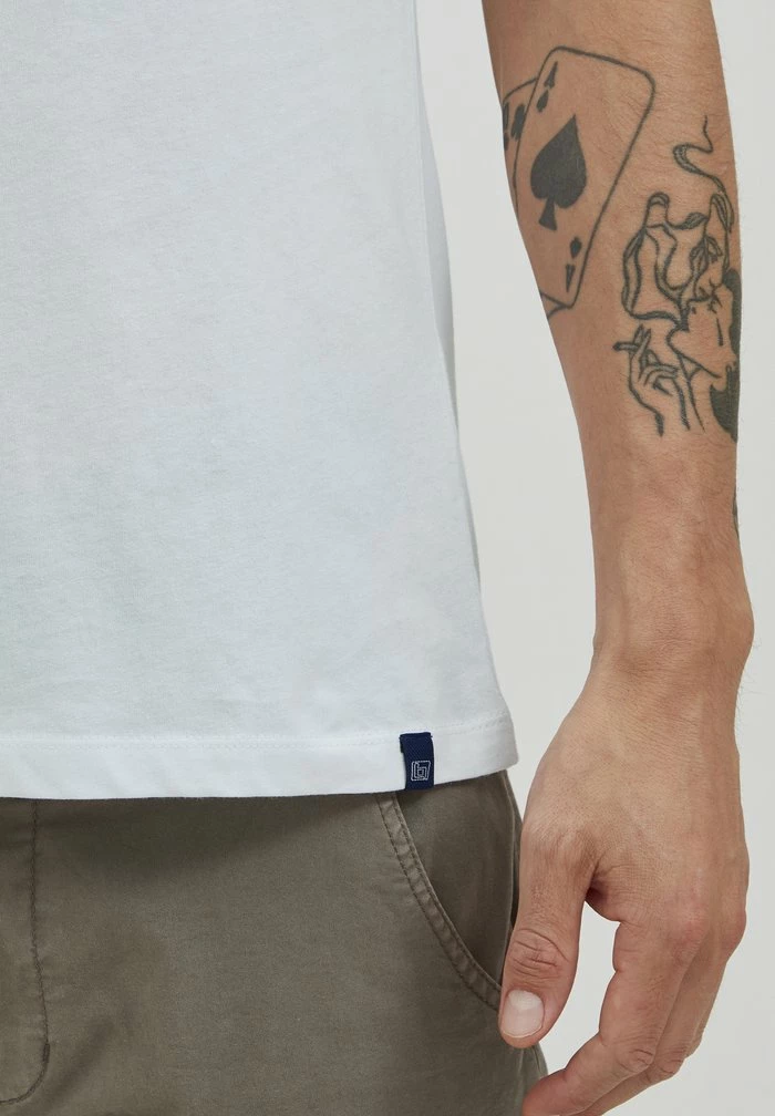 Bon marché 🤩 Blend BHGERRIT - T-shirt Imprimé - Bright White 🎁 – Image 5